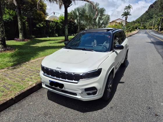 JEEP COMMANDER 2.0 TD380 TURBO DIESEL OVERLAND AT9 JEEP COMMANDER 2.0 TD380 TURBO DIESEL OVERLAND AT9